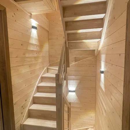 De Standing 12 Personnes A Nancroix, Avec Wifi Et Parking Prive Chalet Landry